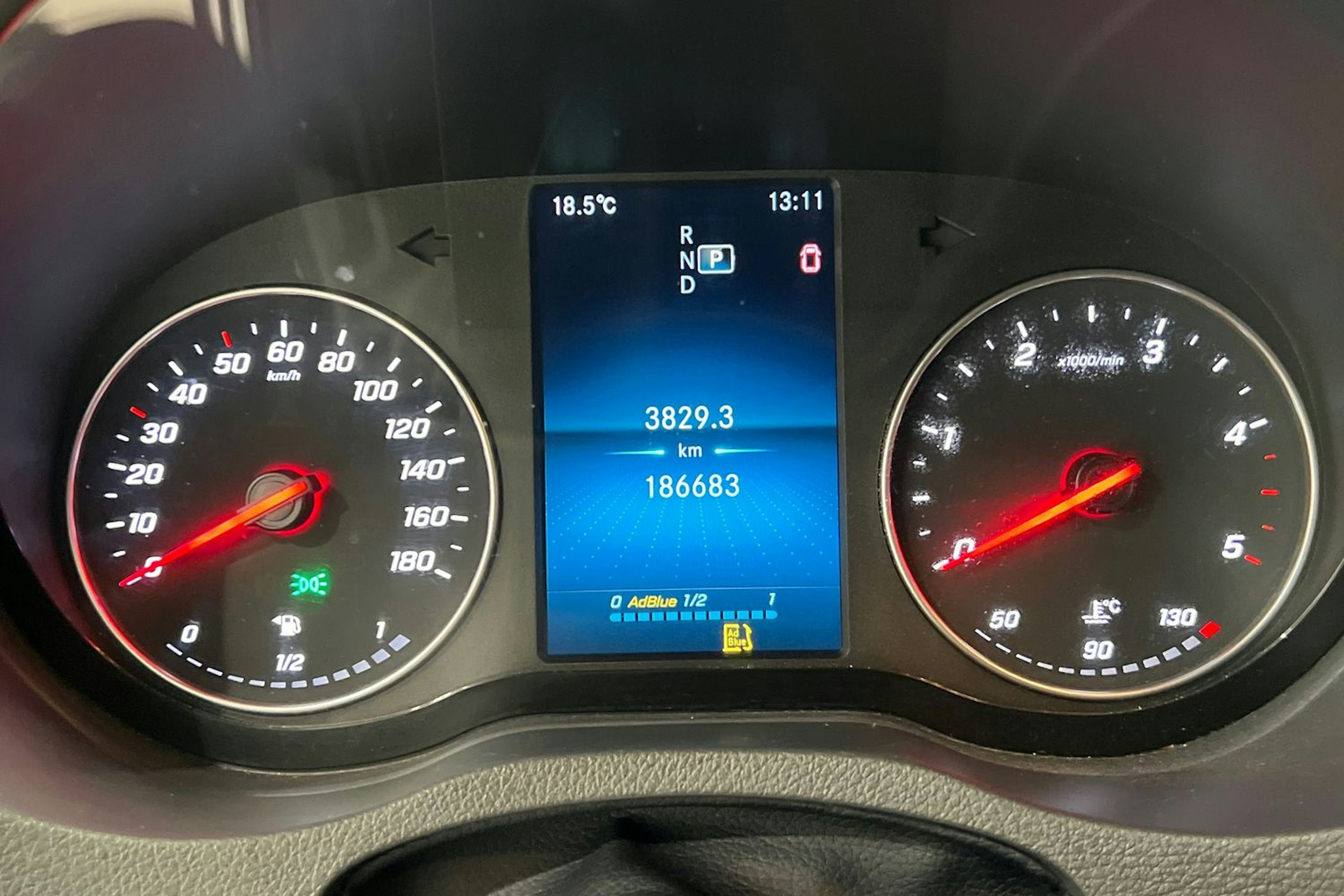 Valkoinen Mercedes-Benz SPRINTER 2019 kuva 13.