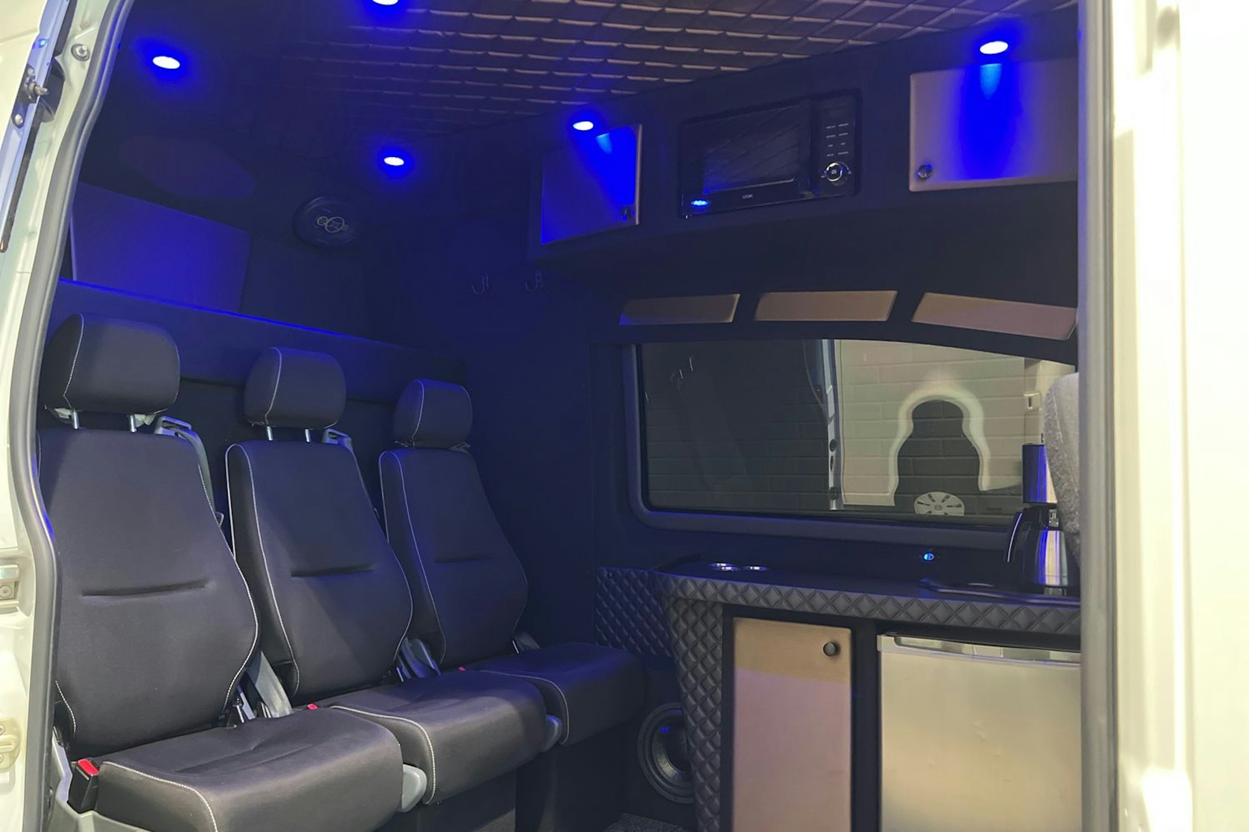 Valkoinen Mercedes-Benz SPRINTER 2019 kuva 22.