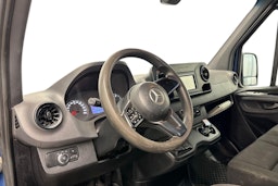 sininen Mercedes-Benz Sprinter 2019 kuva 7.
