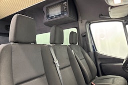 sininen Mercedes-Benz Sprinter 2019 kuva 13.