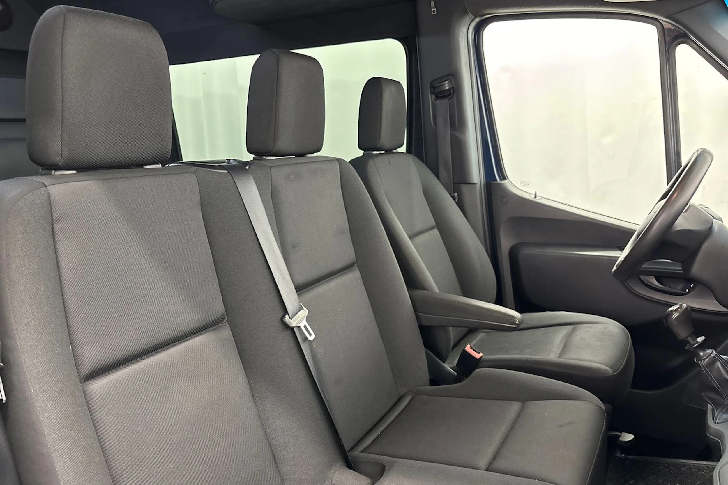 sininen Mercedes-Benz Sprinter 2019 kuva 20.