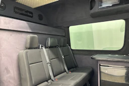 sininen Mercedes-Benz Sprinter 2019 kuva 21.