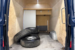 sininen Mercedes-Benz Sprinter 2019 kuva 27.