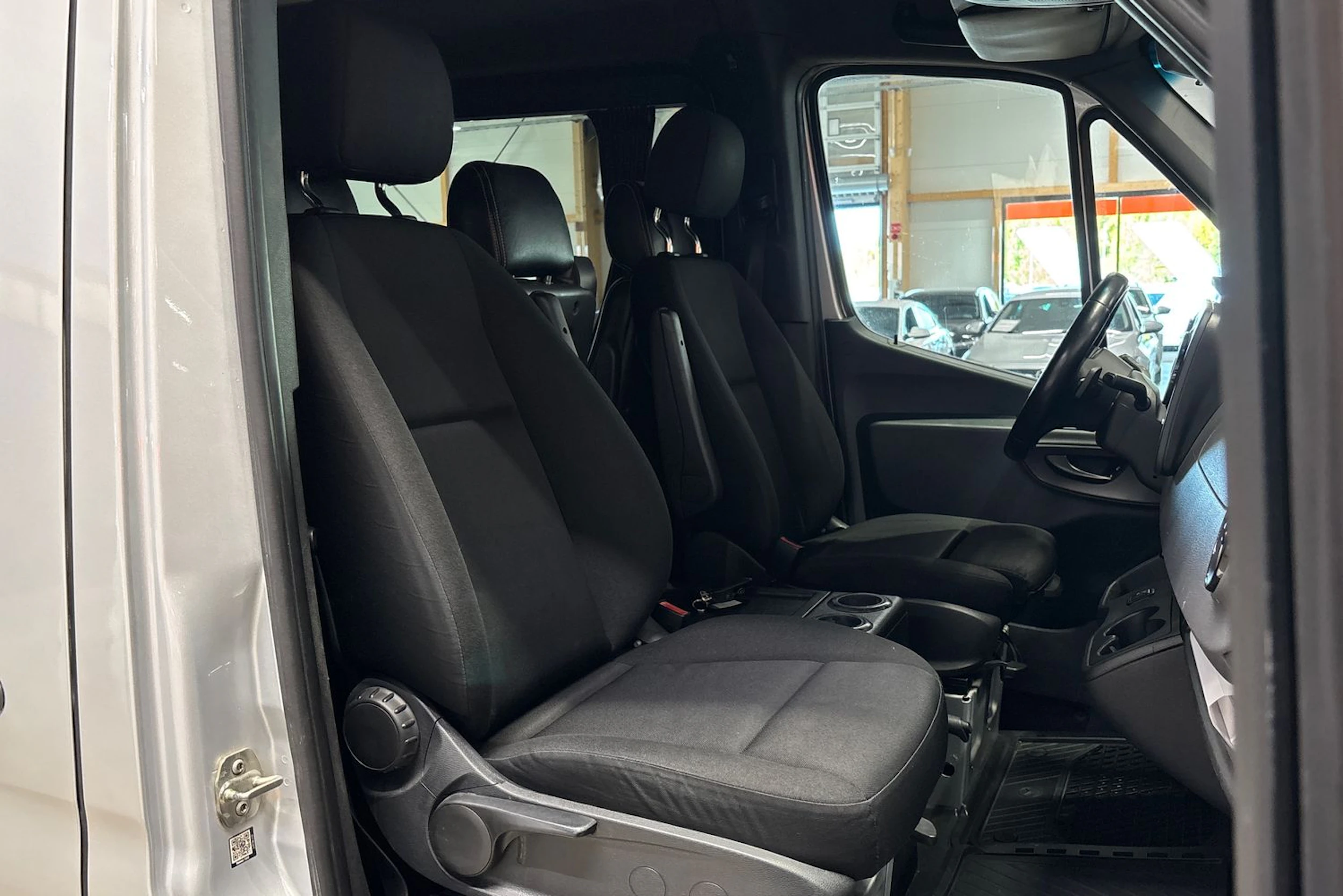 hopea Mercedes-Benz Sprinter 2019 kuva 15.