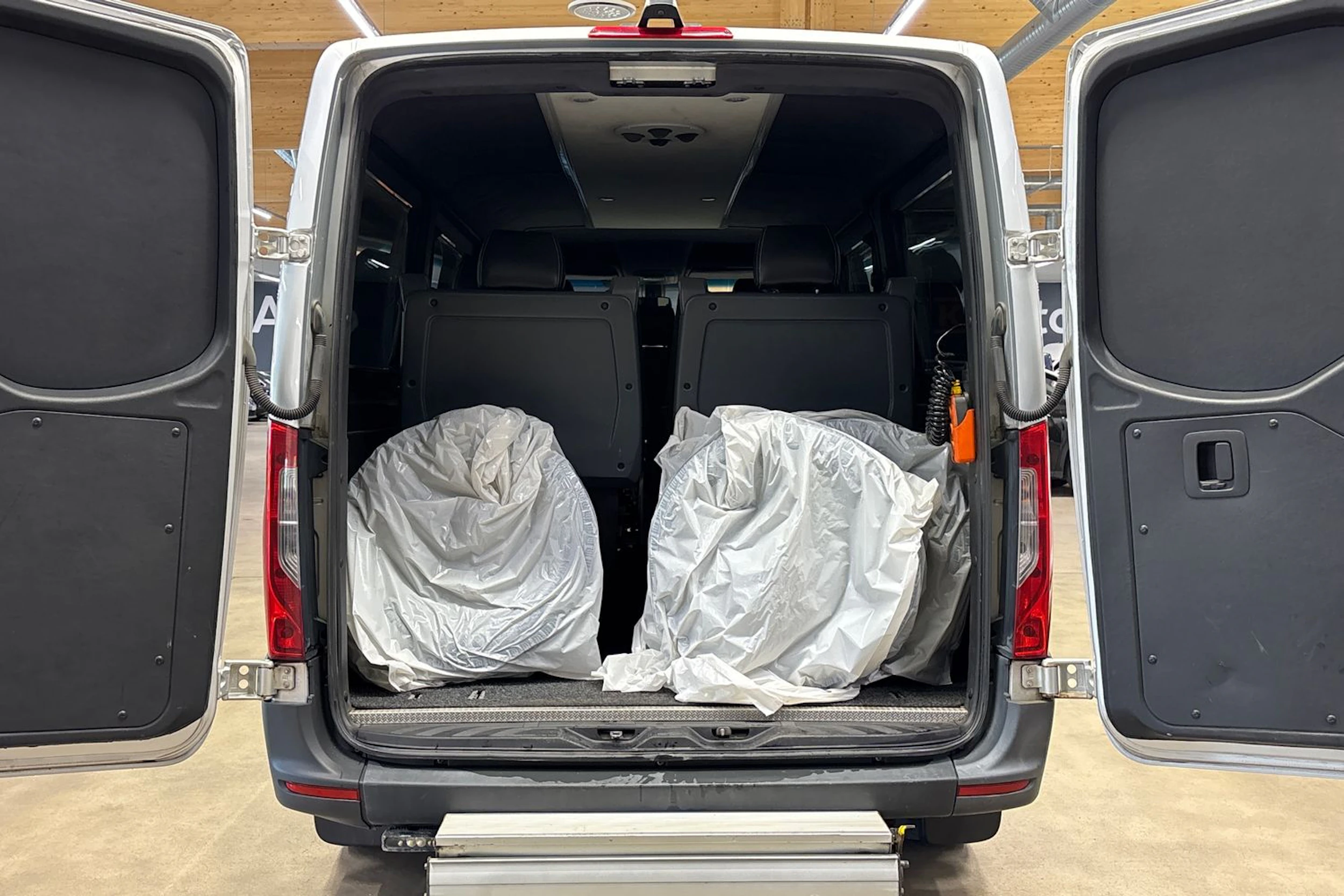 hopea Mercedes-Benz Sprinter 2019 kuva 33.