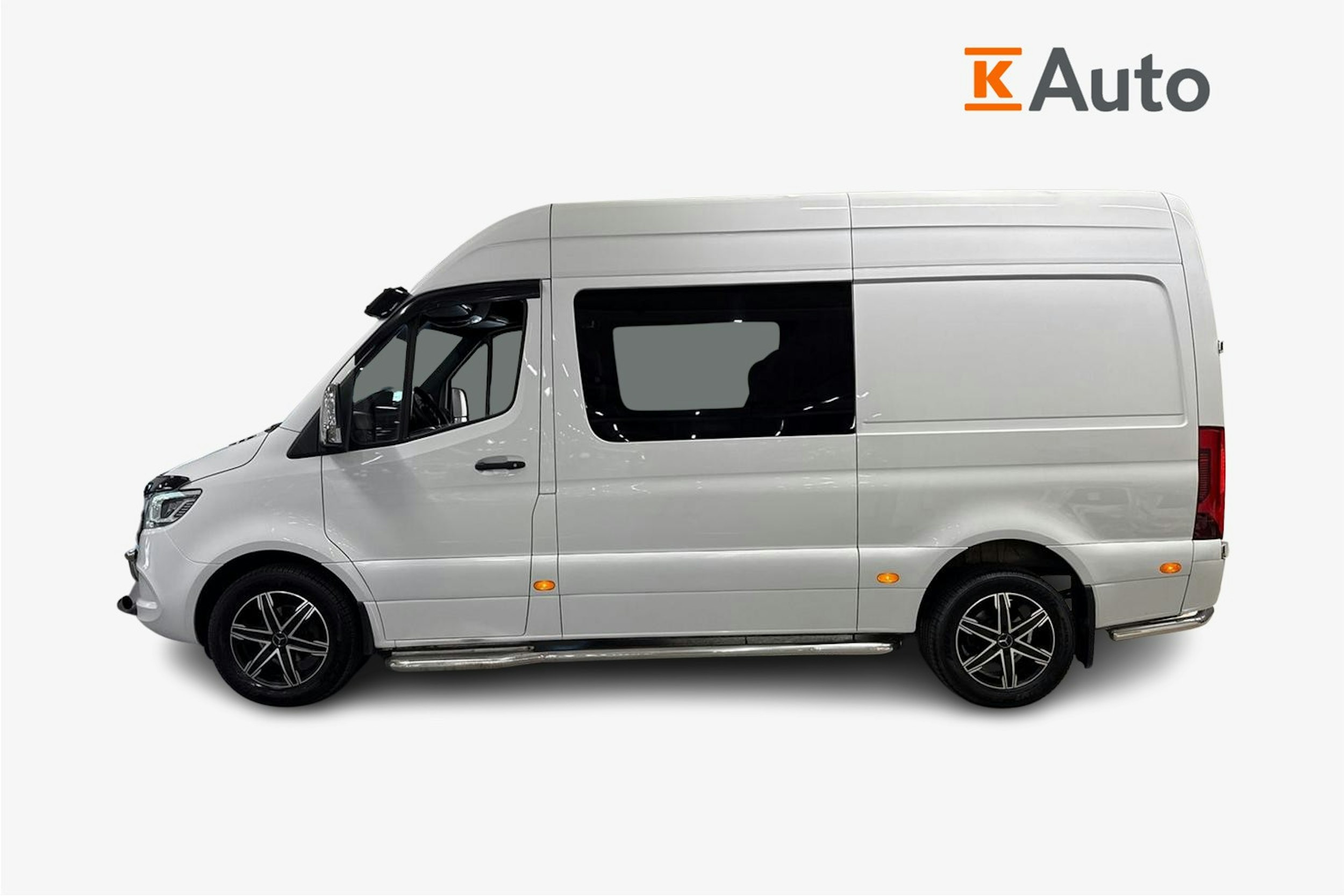 valkoinen Mercedes-Benz Sprinter 2019 kuva 5.