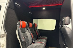 valkoinen Mercedes-Benz Sprinter 2019 kuva 10.