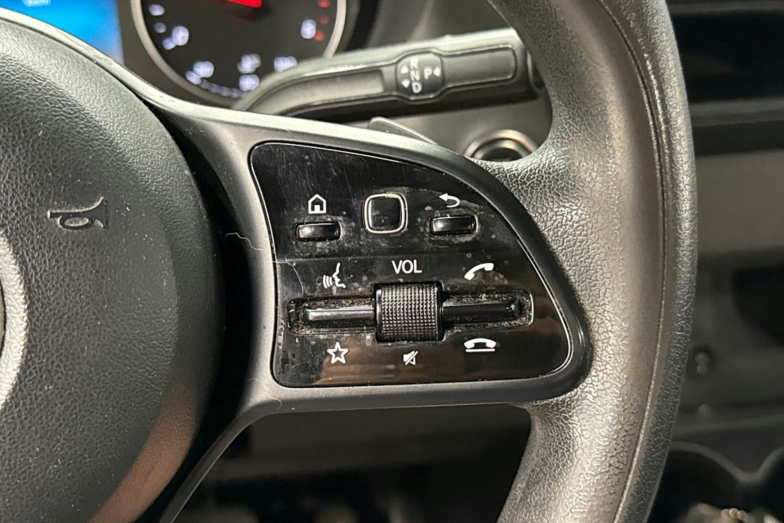 valkoinen Mercedes-Benz Sprinter 2019 kuva 16.