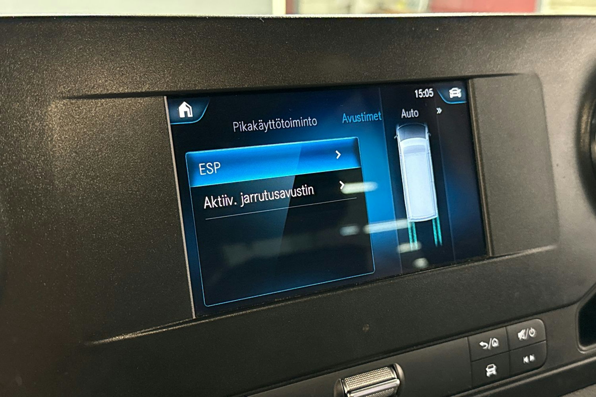 valkoinen Mercedes-Benz Sprinter 2019 kuva 19.
