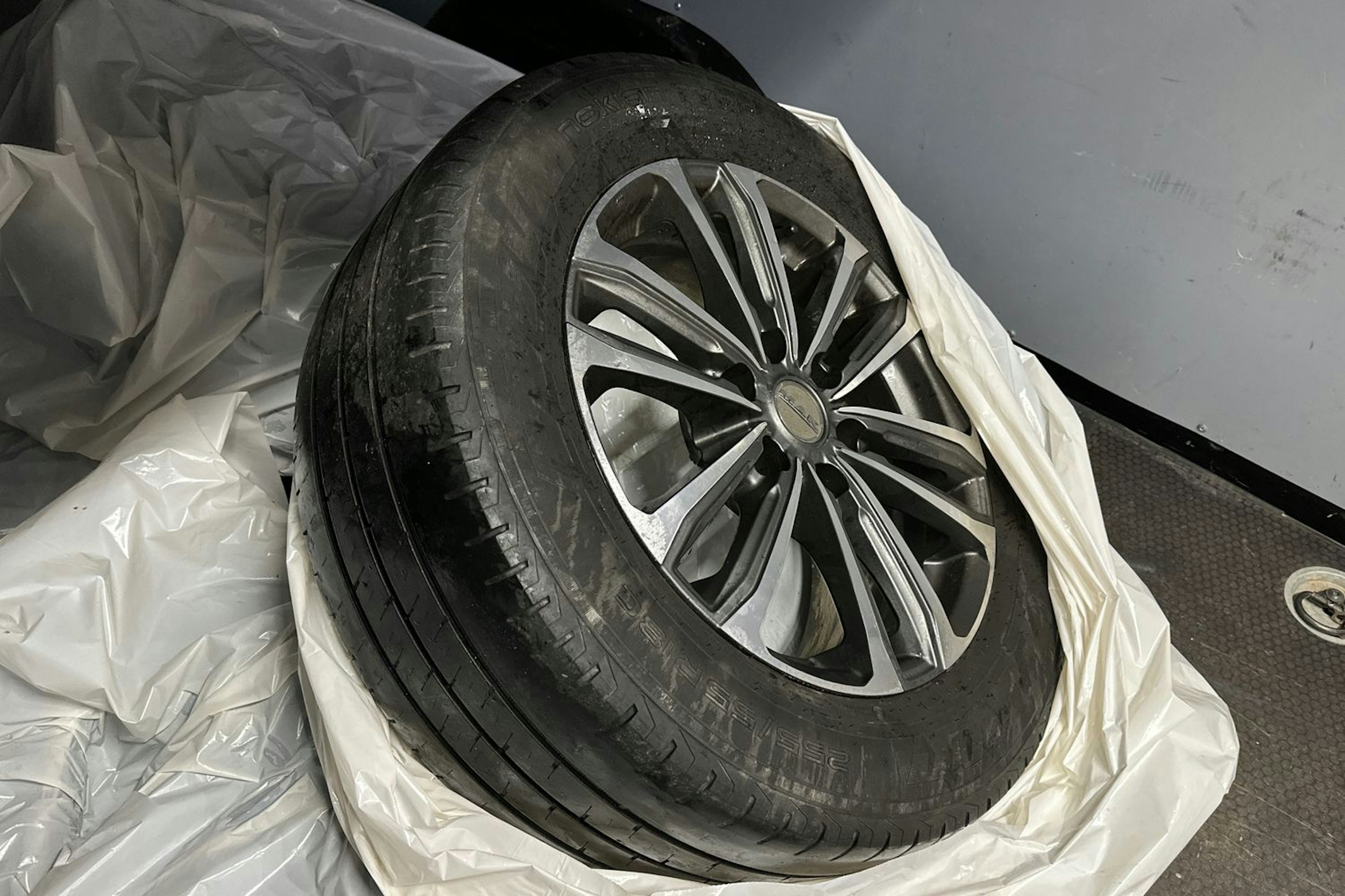 musta Mercedes-Benz Sprinter 2019 kuva 10.