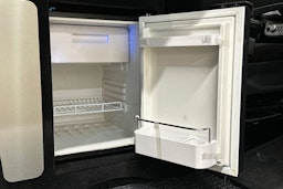 musta Mercedes-Benz Sprinter 2019 kuva 14.