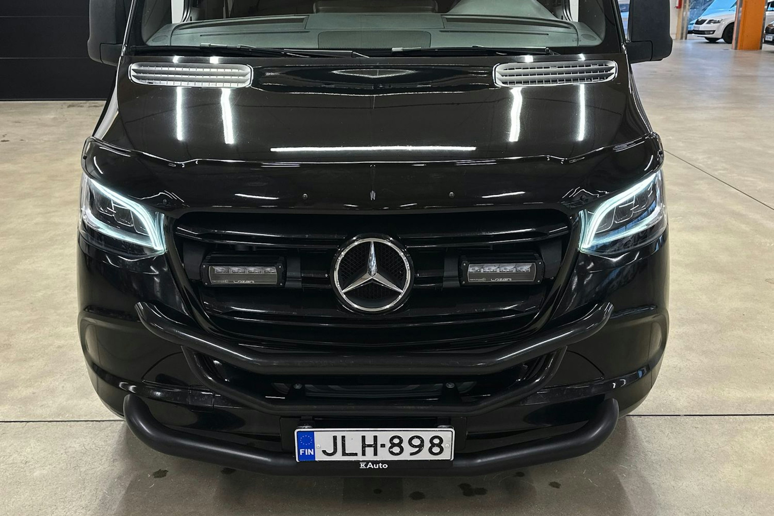musta Mercedes-Benz Sprinter 2019 kuva 32.