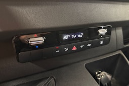valkoinen Mercedes-Benz Sprinter 2019 kuva 21.