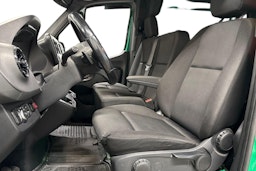 vihreä Mercedes-Benz Sprinter 2019 kuva 6.
