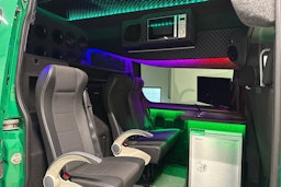 vihreä Mercedes-Benz Sprinter 2019 kuva 11.