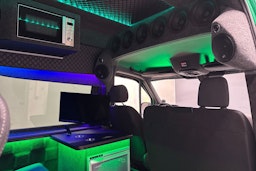 vihreä Mercedes-Benz Sprinter 2019 kuva 13.