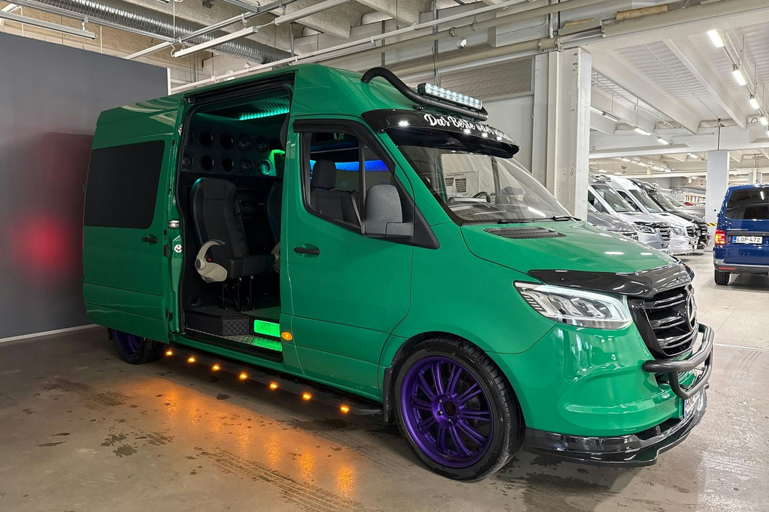vihreä Mercedes-Benz Sprinter 2019 kuva 30.