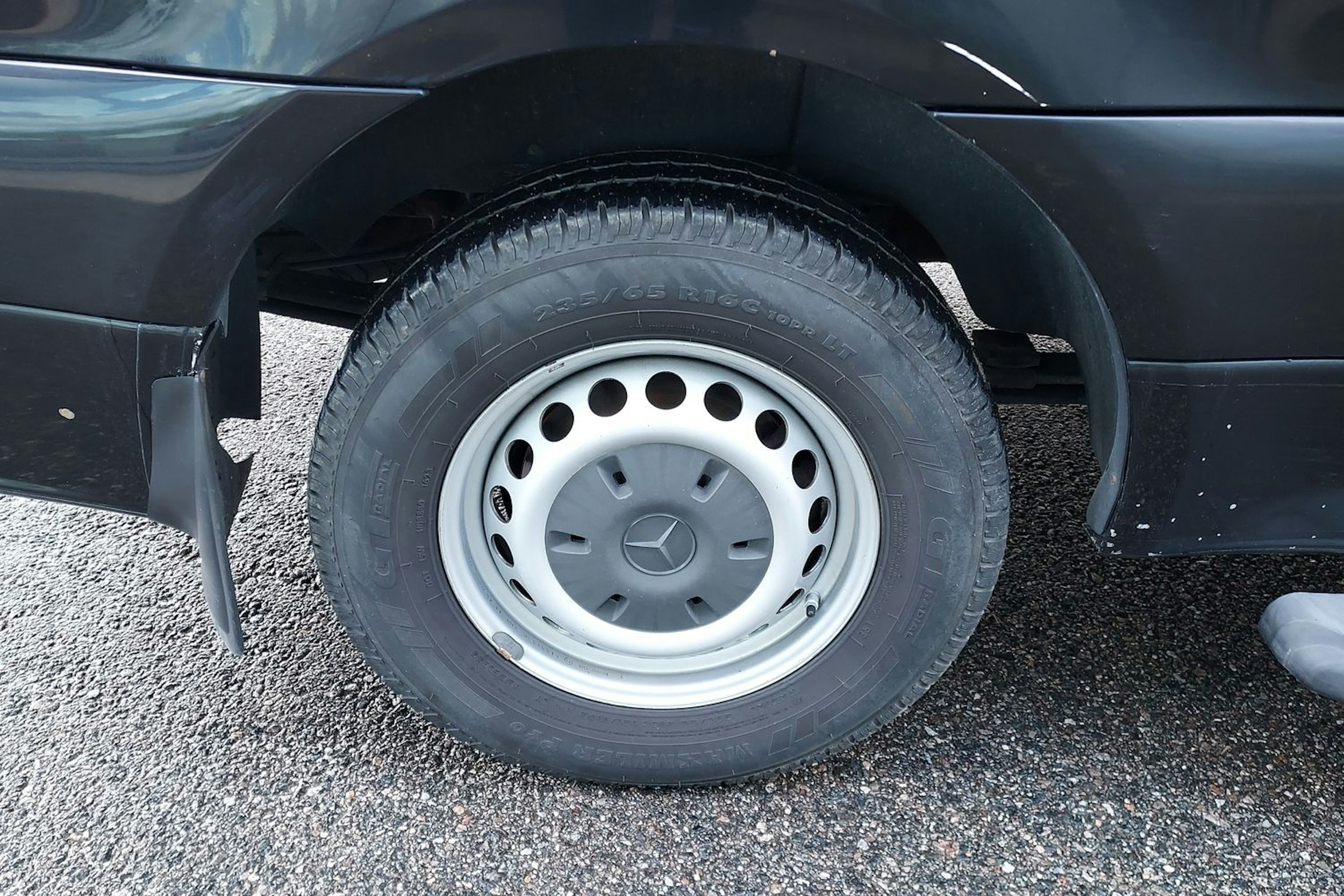 musta Mercedes-Benz Sprinter 2019 kuva 13.