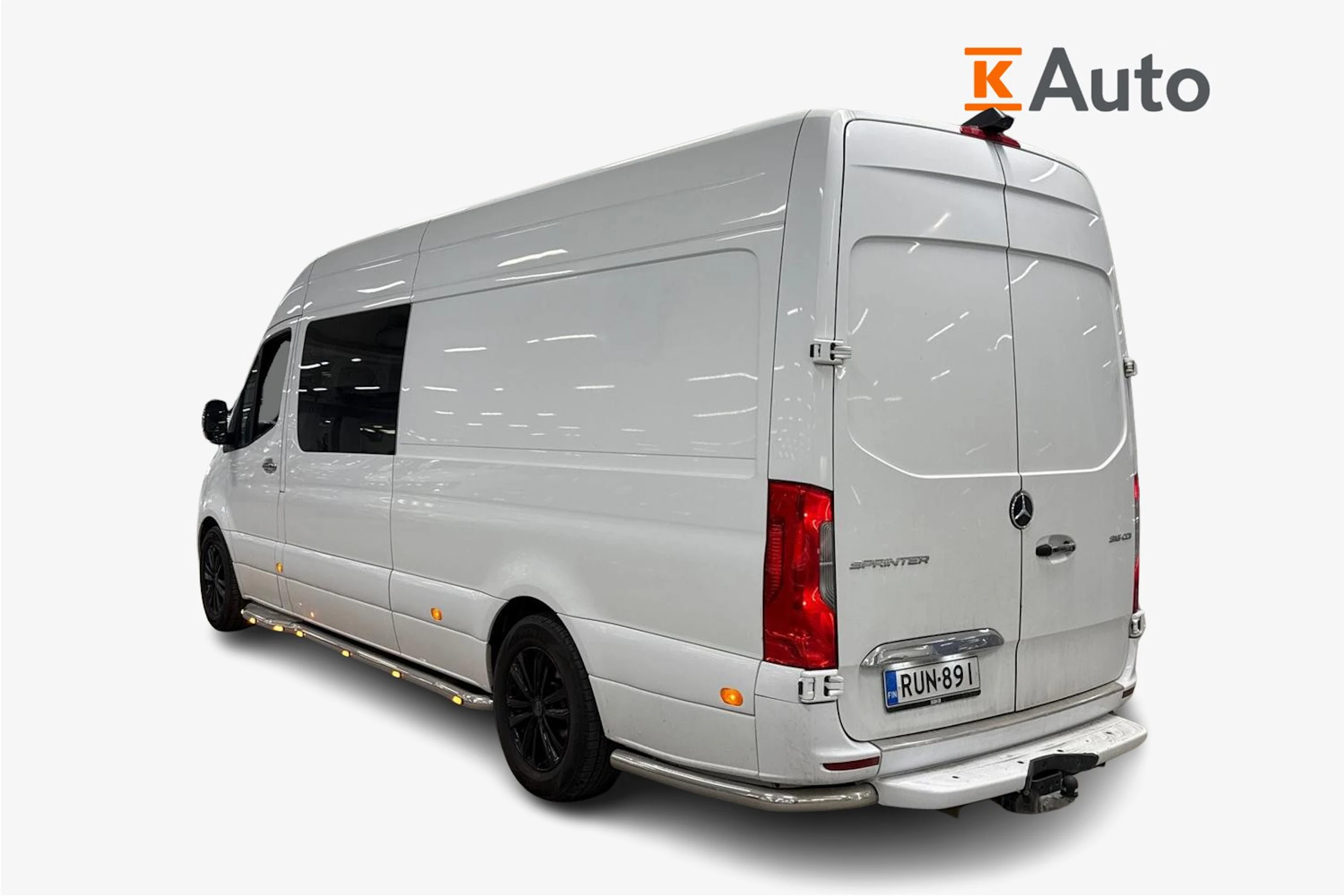 valkoinen Mercedes-Benz Sprinter 2019 kuva 2.