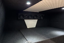 valkoinen Mercedes-Benz Sprinter 2019 kuva 16.