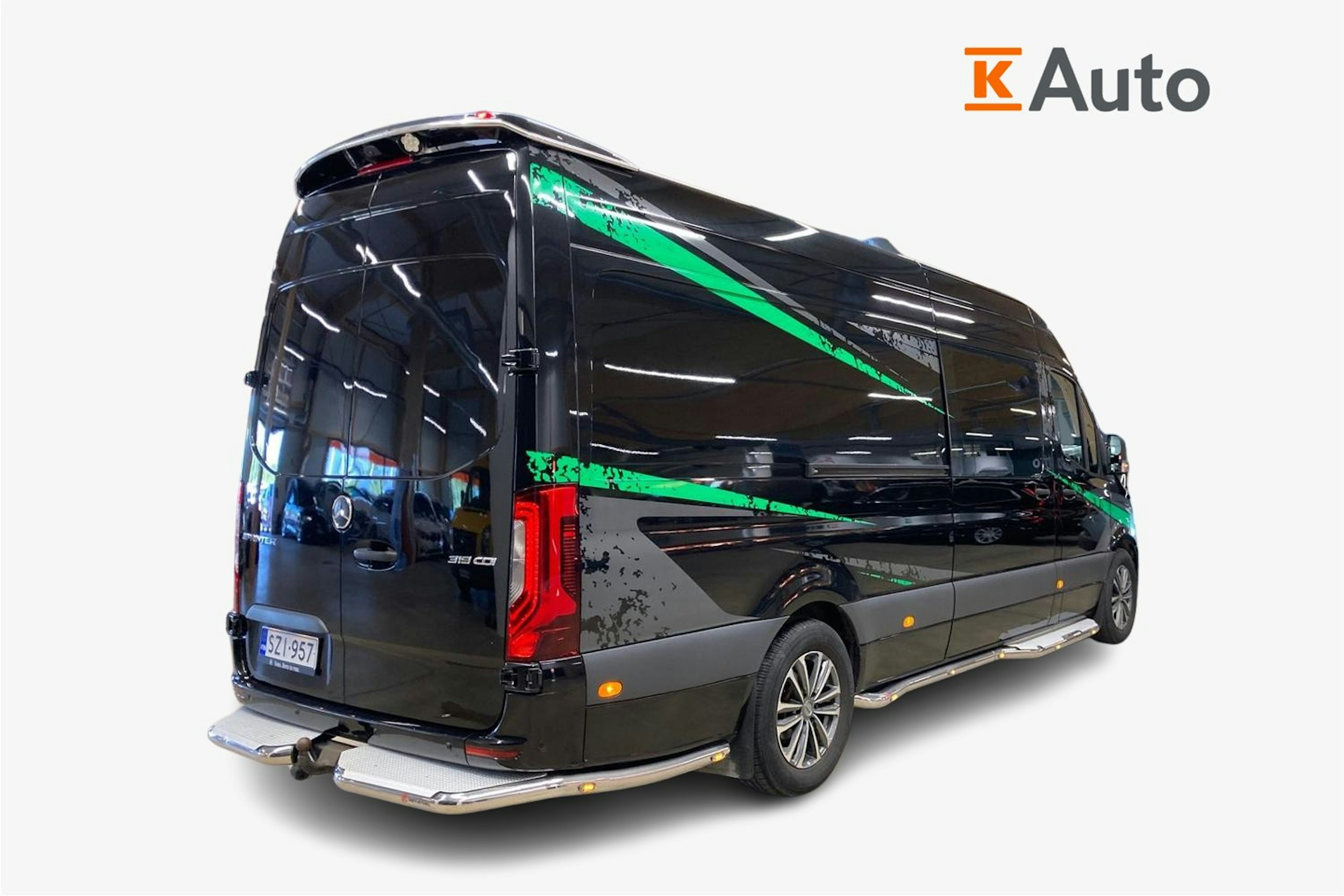 musta Mercedes-Benz Sprinter 2019 kuva 2.