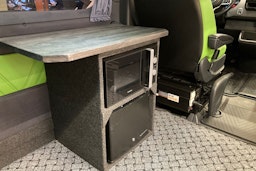 musta Mercedes-Benz Sprinter 2019 kuva 14.
