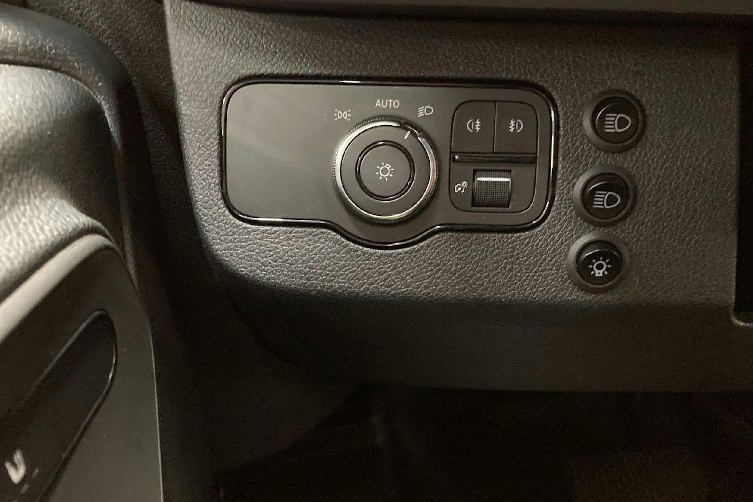 musta Mercedes-Benz Sprinter 2019 kuva 27.