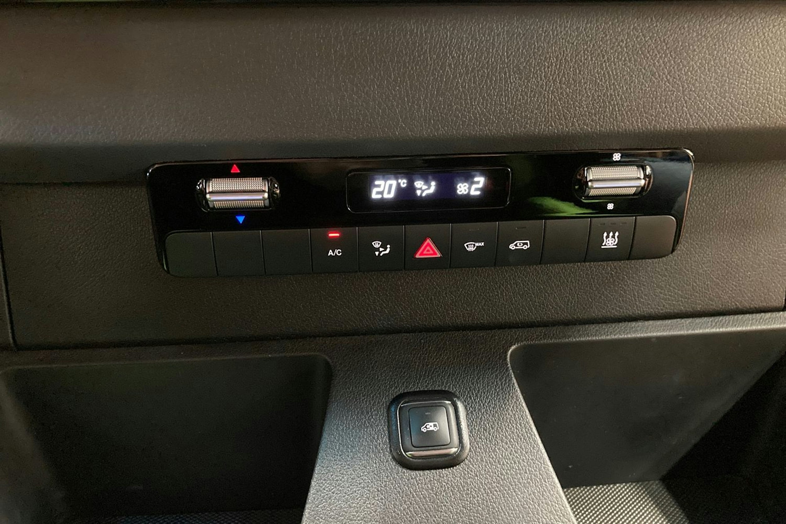 musta Mercedes-Benz Sprinter 2019 kuva 36.