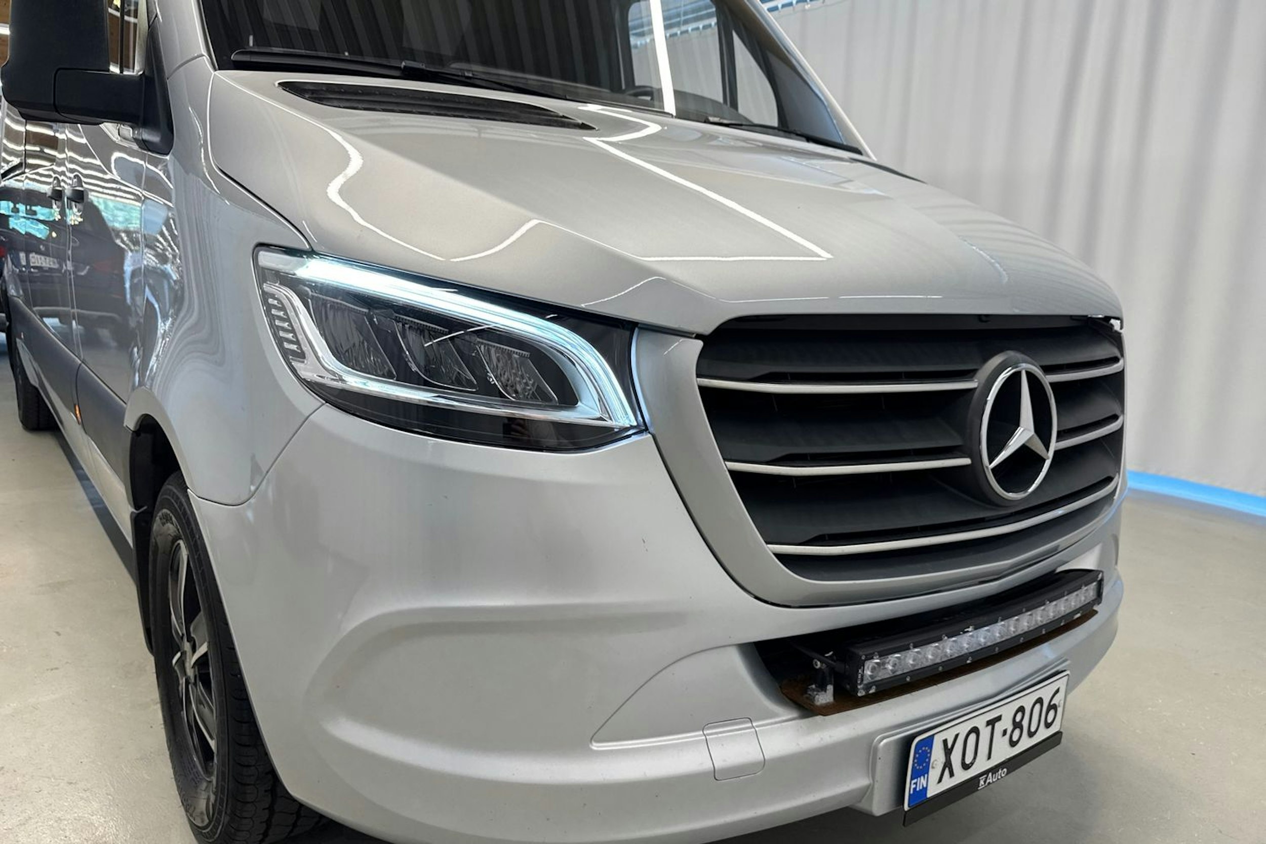harmaa Mercedes-Benz Sprinter 2019 kuva 30.