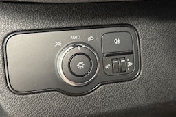 Valkoinen Mercedes-Benz SPRINTER 2019 kuva 24.