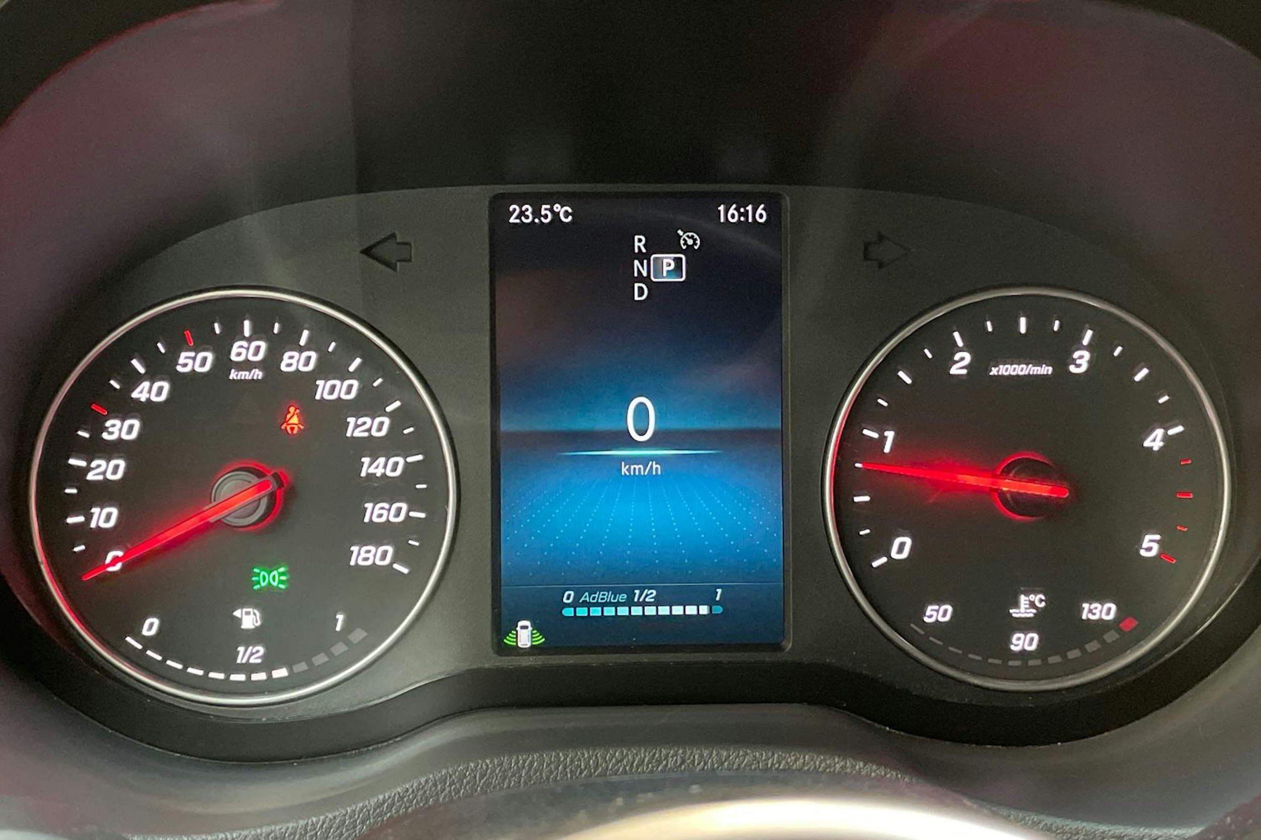 harmaa Mercedes-Benz Sprinter 2019 kuva 16.