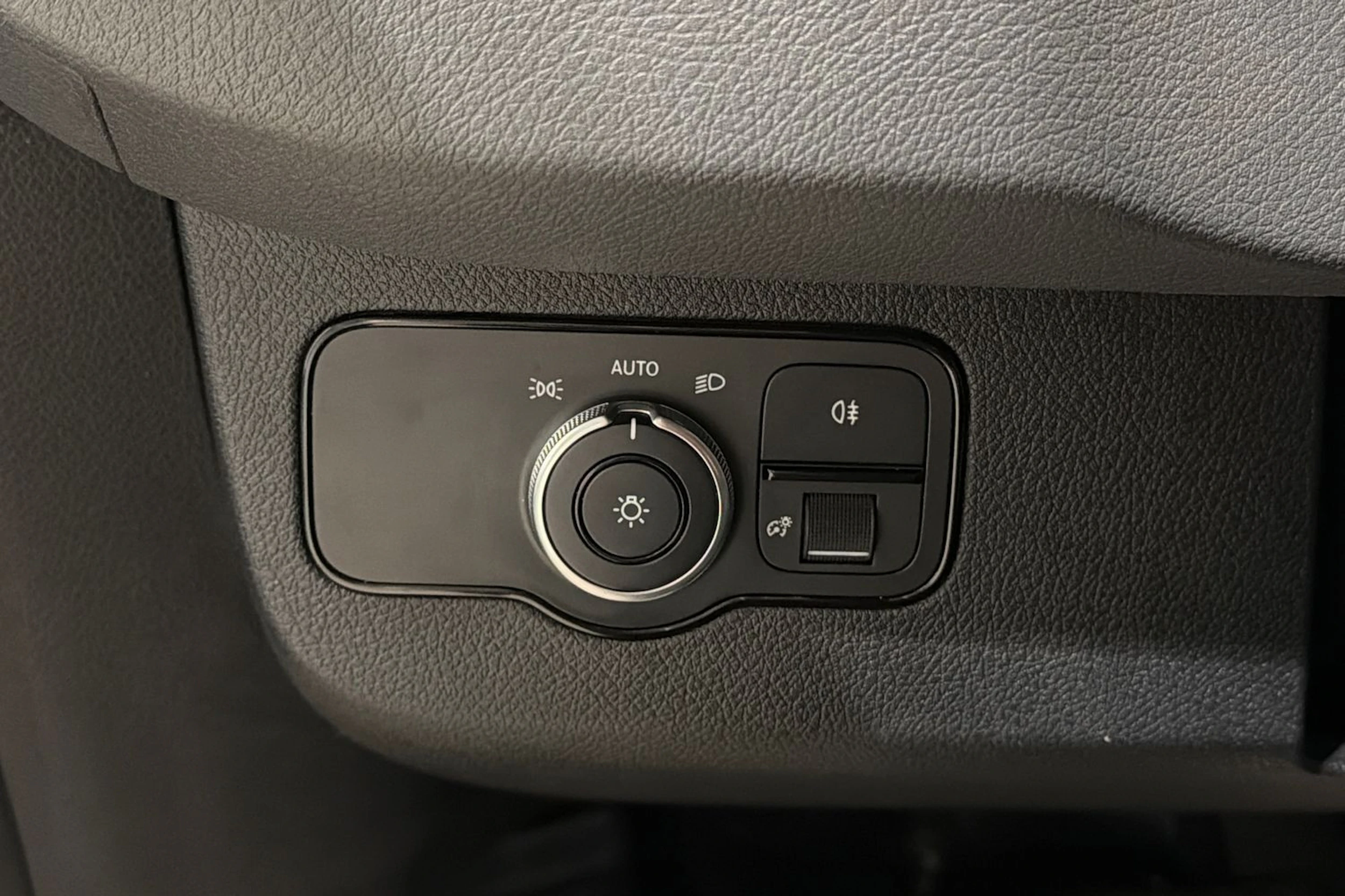 Musta Mercedes-Benz SPRINTER 2019 kuva 16.