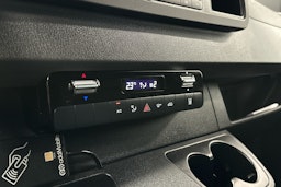 valkoinen Mercedes-Benz Sprinter 2020 kuva 14.