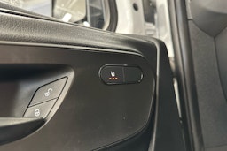 valkoinen Mercedes-Benz Sprinter 2020 kuva 15.