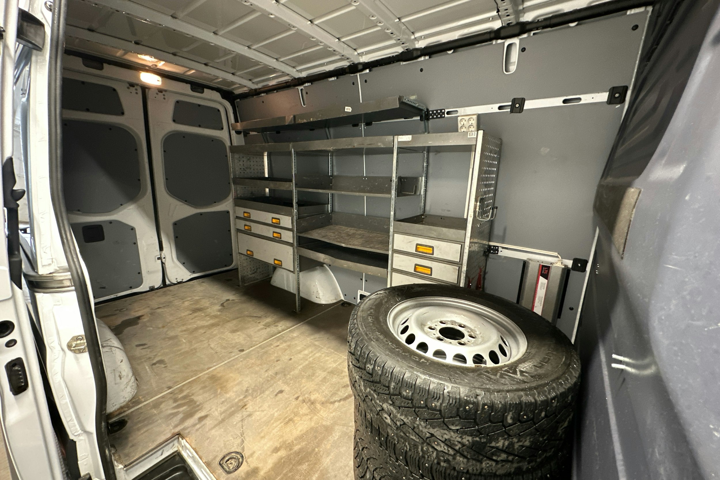 valkoinen Mercedes-Benz Sprinter 2020 kuva 19.
