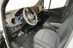 valkoinen Mercedes-Benz Sprinter 2020 kuva 8.