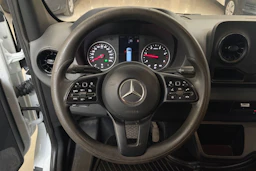 valkoinen Mercedes-Benz Sprinter 2020 kuva 21.