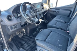 Musta Mercedes-Benz SPRINTER 2020 kuva 8.