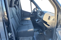 Musta Mercedes-Benz SPRINTER 2020 kuva 11.