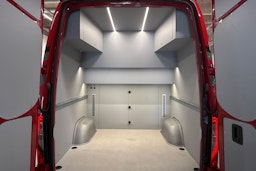 punainen Mercedes-Benz Sprinter 2020 kuva 22.