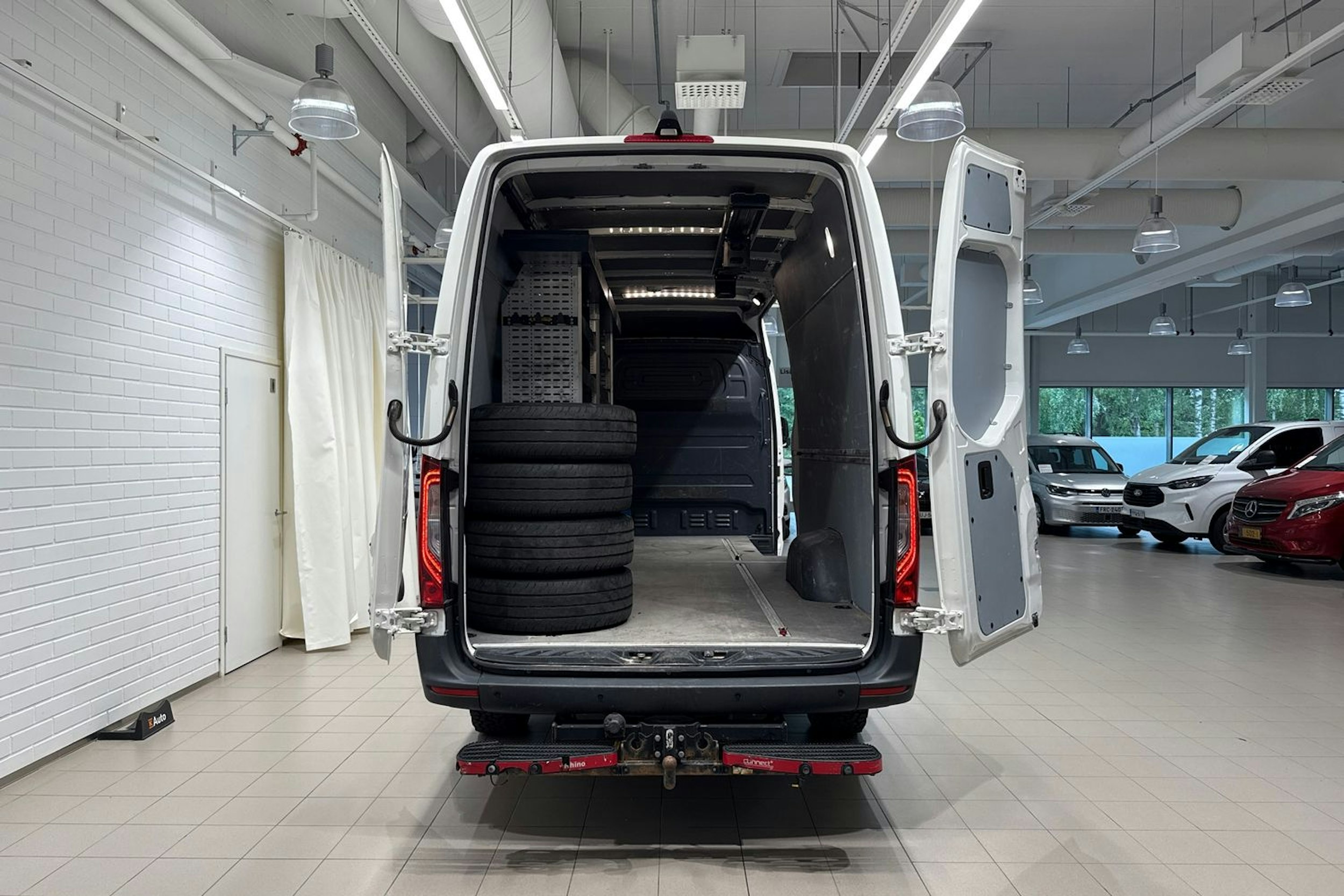 Valkoinen Mercedes-Benz SPRINTER 2020 kuva 13.