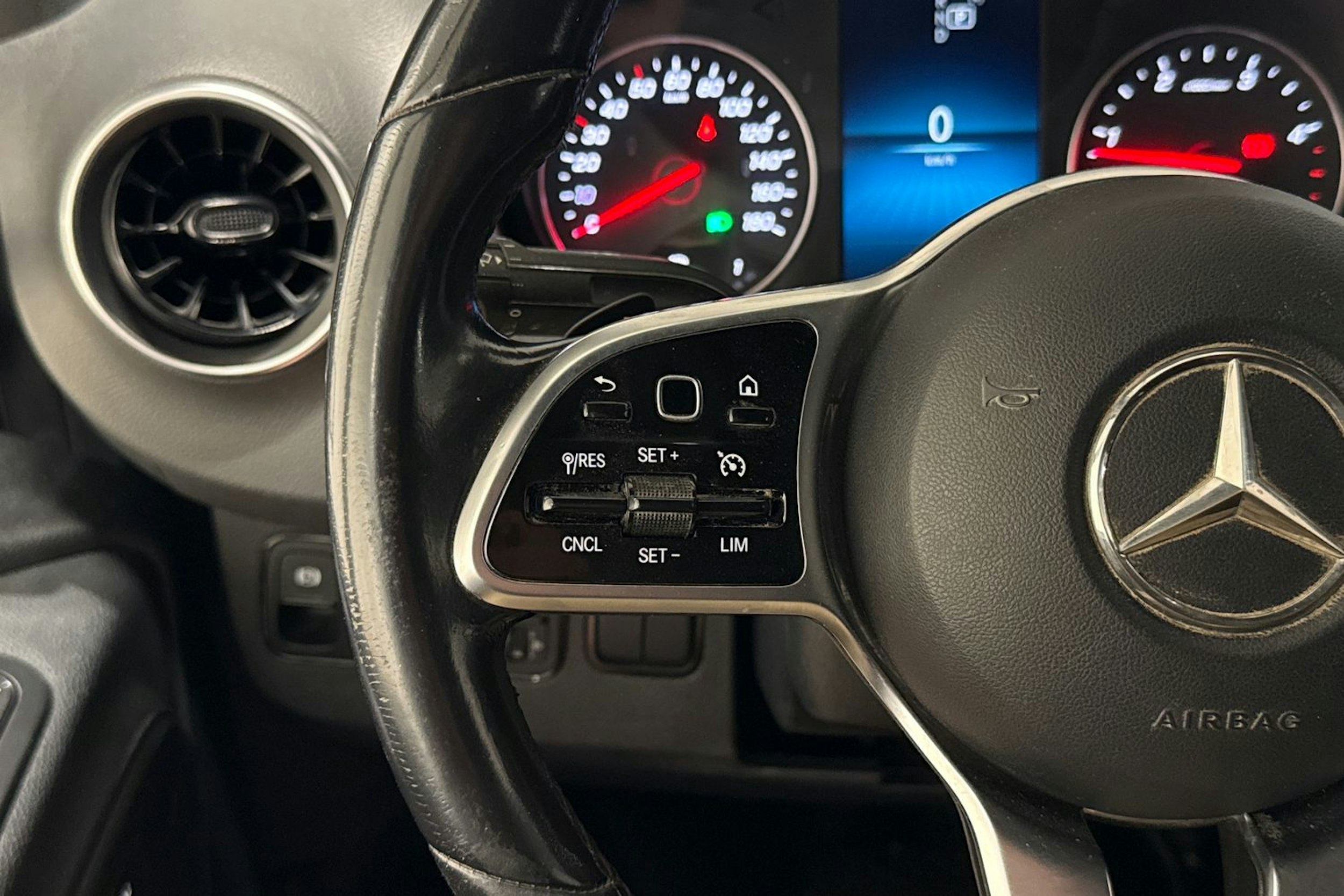 Valkoinen Mercedes-Benz SPRINTER 2020 kuva 20.