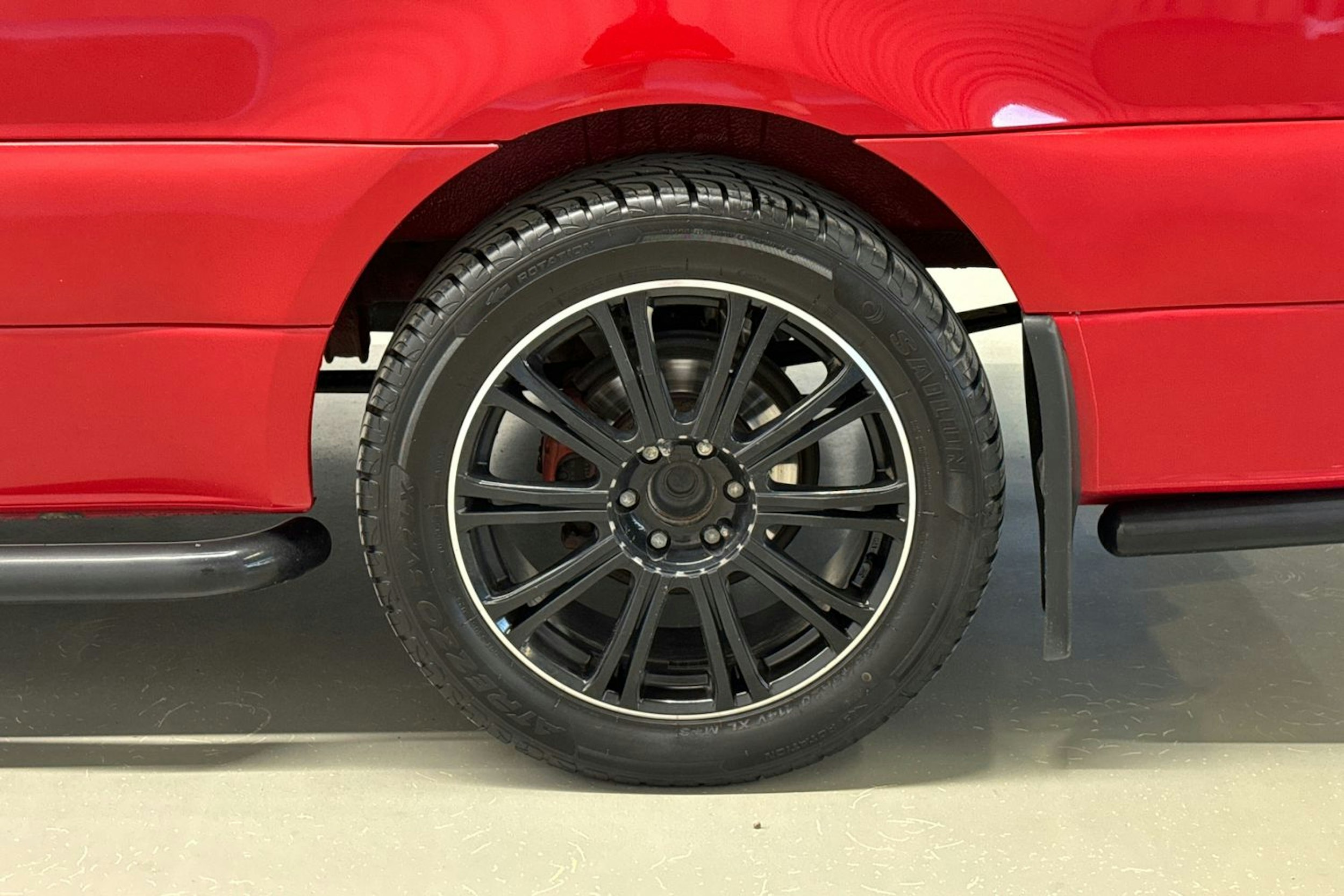 punainen Mercedes-Benz Sprinter 2020 kuva 13.