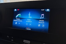 punainen Mercedes-Benz Sprinter 2020 kuva 22.