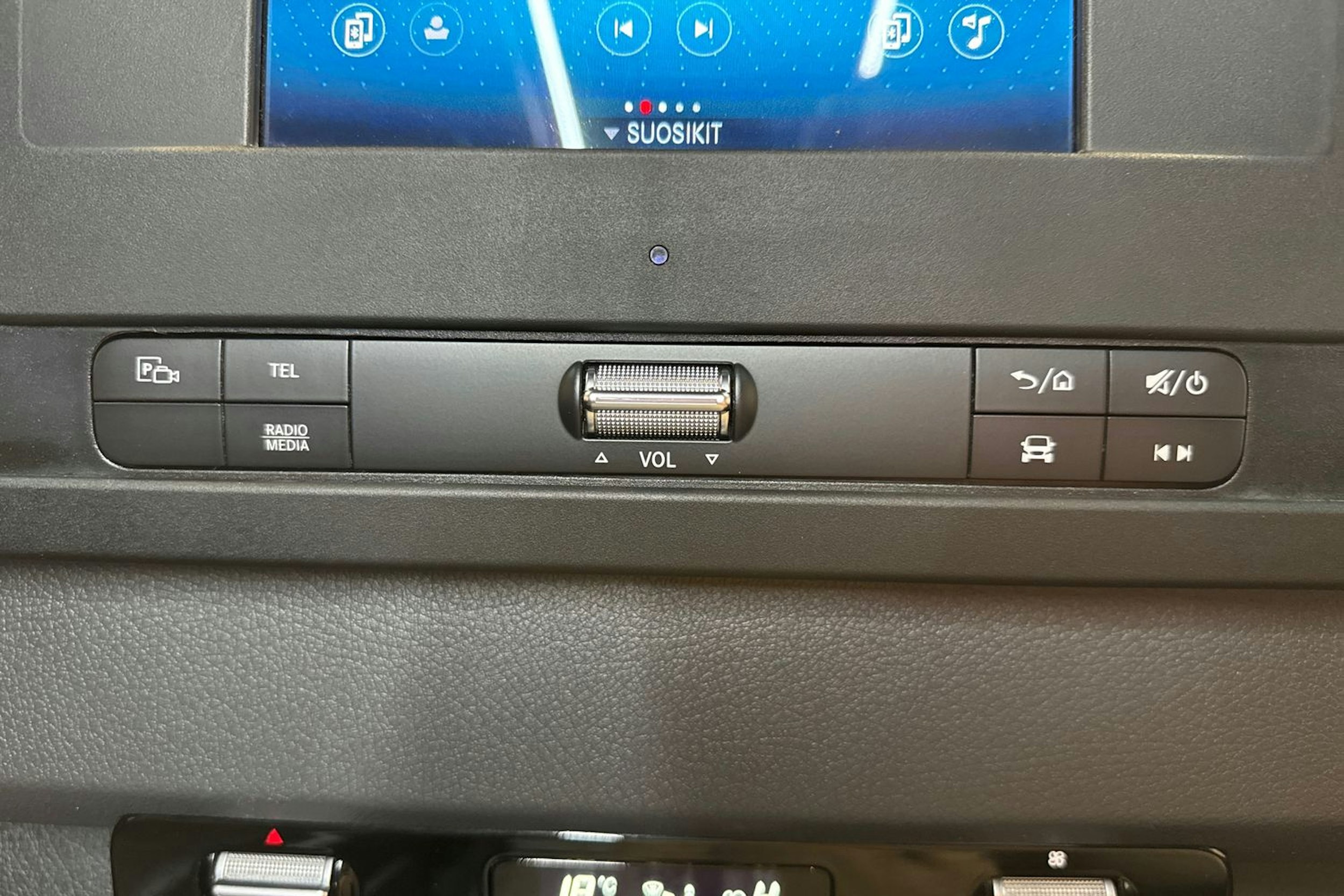 punainen Mercedes-Benz Sprinter 2020 kuva 25.
