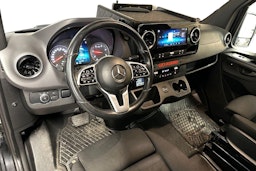 musta Mercedes-Benz Sprinter 2020 kuva 3.