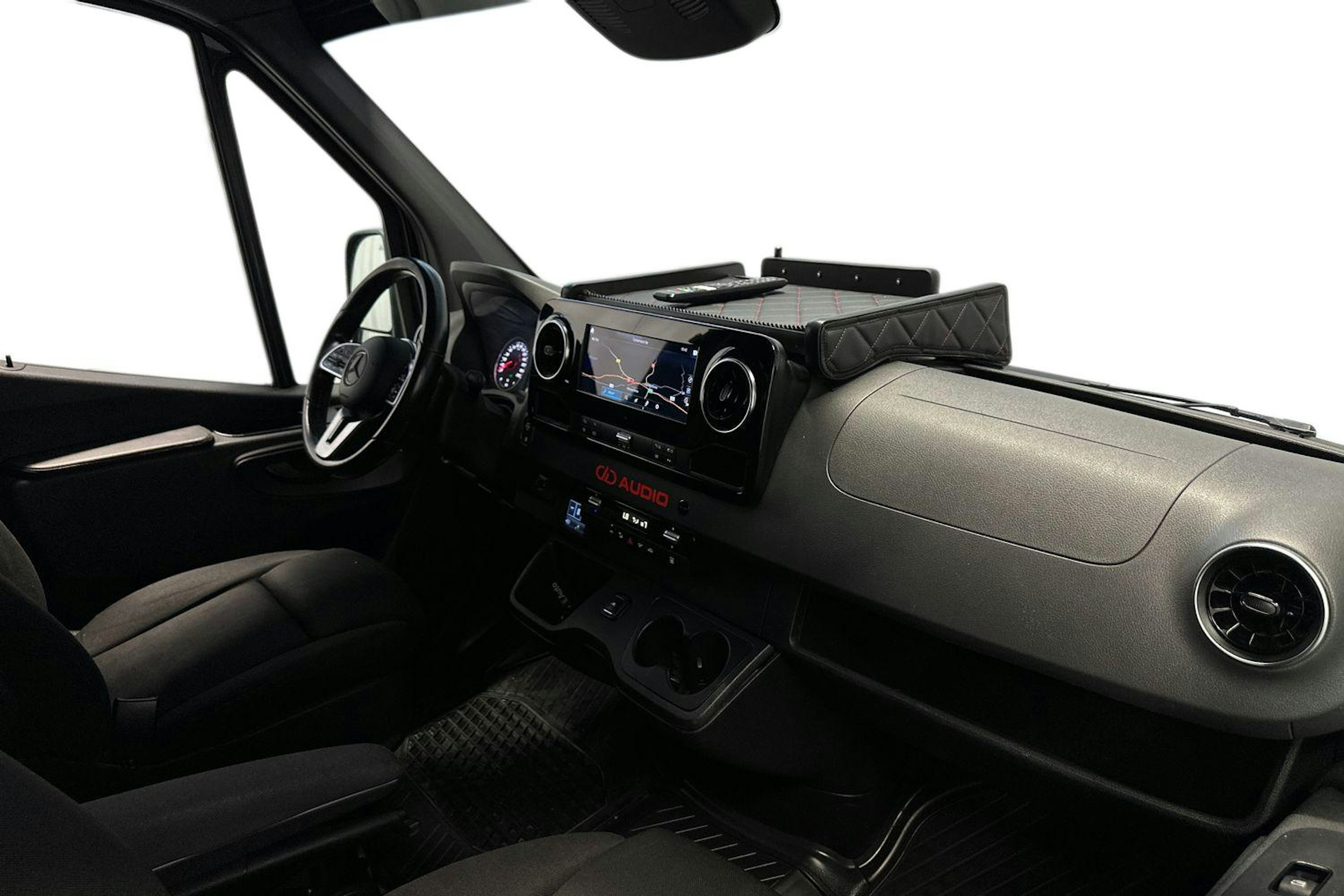 musta Mercedes-Benz Sprinter 2020 kuva 7.