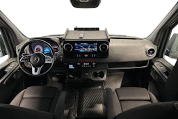 musta Mercedes-Benz Sprinter 2020 kuva 8.