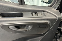 musta Mercedes-Benz Sprinter 2020 kuva 12.