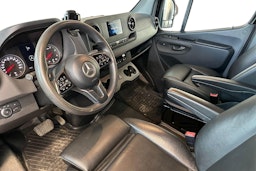 musta Mercedes-Benz Sprinter 2020 kuva 8.